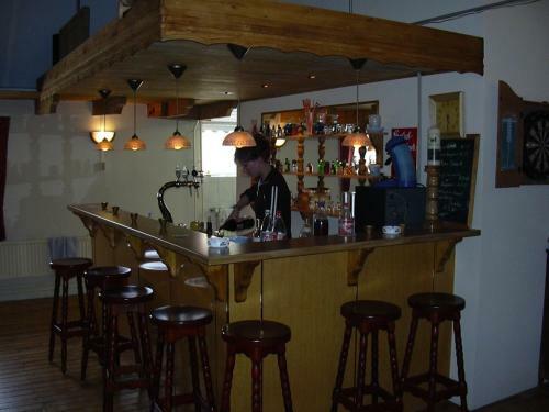 B&B Warnstee
