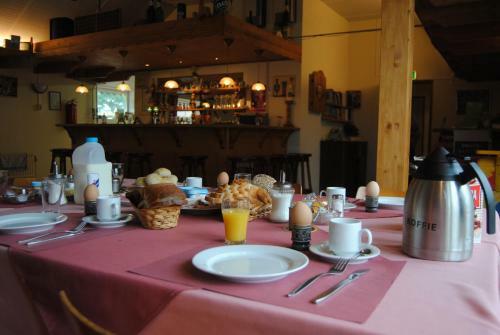 B&B Warnstee