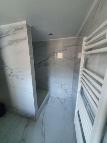 Hostal B96 Suites