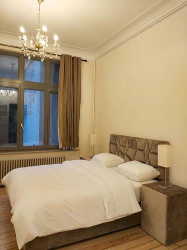 Hostal Brussels 1904