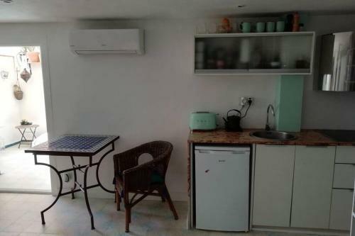 Apartamento Lovely Studio, Terrace, Swim Pool, Nature, Relax!!