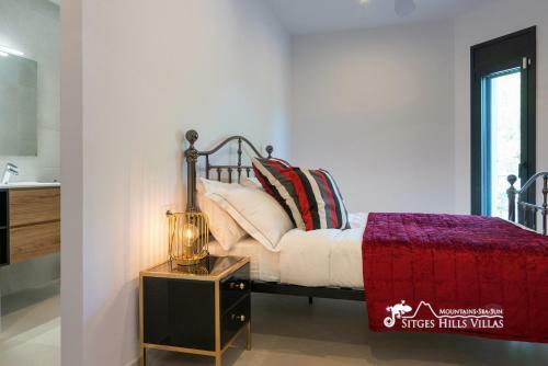 Villa Rueda With Heated Pool, Hot Tub And Great Views