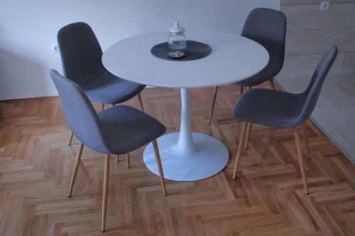 Apartman Vukovi?
