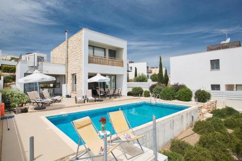 Luxury 3 Bedroom Villa With Private Pool, Paphos Villa 1262