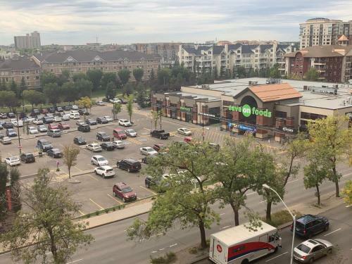 Apartamento Newly Renovated 2 Bed/bath In Downtown Ug Parking