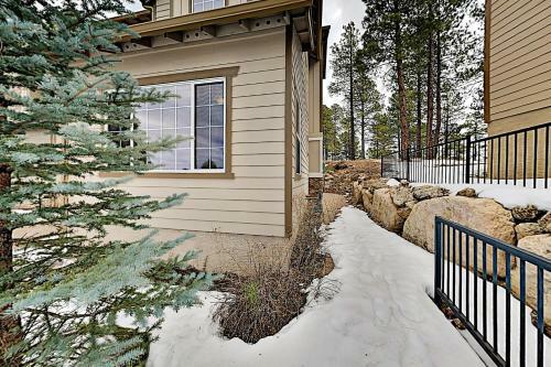 Pinnacle Pines Townhome