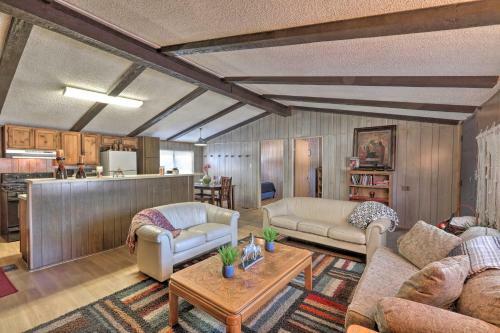 Cozy Cabin Retreat With On-site Trail Access!