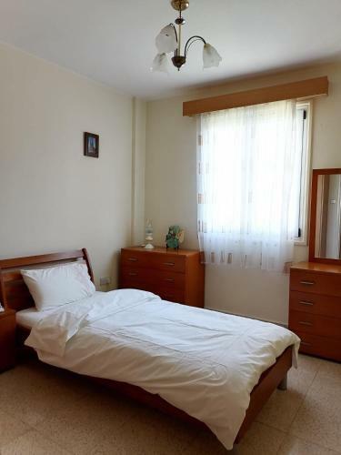 St Nikolas 1bdm Apartment, Free Wi-fi & Parking