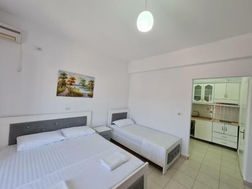 Summer Time Hotel