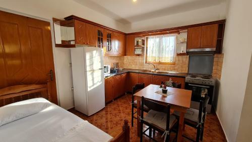 Hostal Guesthouse Veliaj