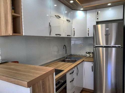 Olimpijska Ku?a Apartman Happy Dreams