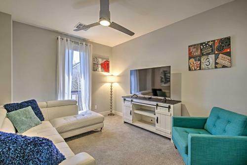 Contemporary Gilbert Home With Furnished Patio!