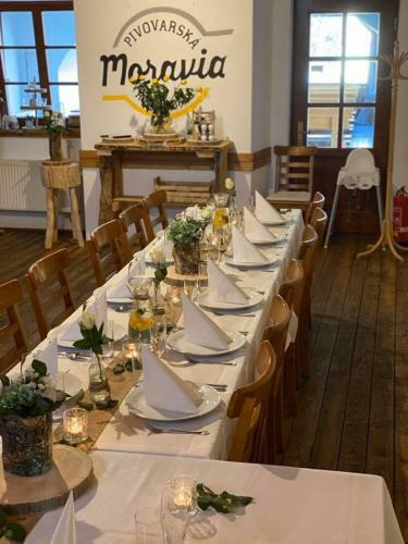 Hostal Penzion Pivovarsk� Restaurace Moravia