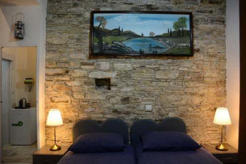 Hostal Lazaros Stonehouse