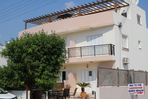 The Paradise Townhouses By Taimoura