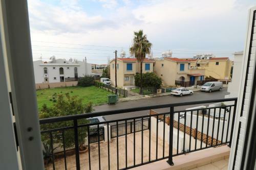 The Paradise Townhouses By Taimoura