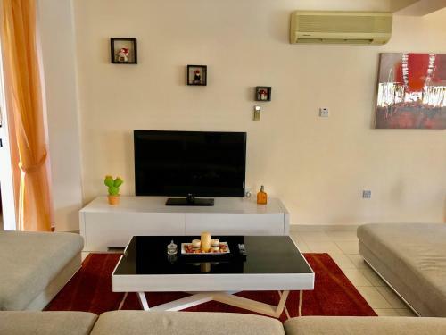 Universal Daphne 3 Bedroom Villa In Kato Paphos Paphos