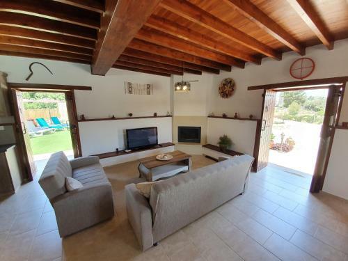 Villa Yioukkas
