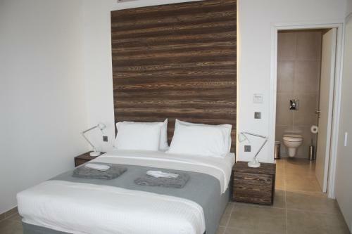 Gold Lagoon Kosher Hotel