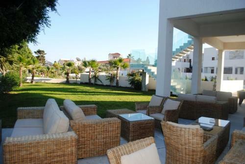 Gold Lagoon Kosher Hotel