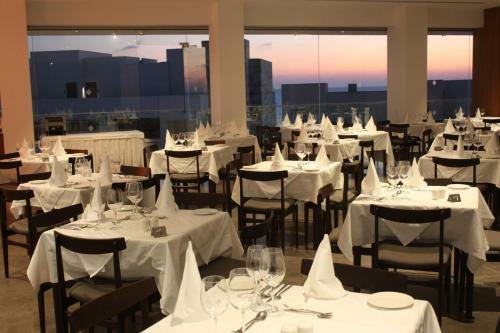 Gold Lagoon Kosher Hotel