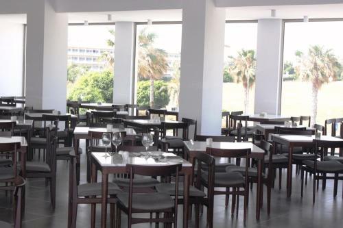 Gold Lagoon Kosher Hotel