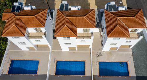 Comfortable And Spacious 3 Bedroom Villa With A Private Pool And A Sea View