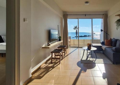 Apartamento Phaedrus Living: Seaview Luxury Flat Paphinia 204