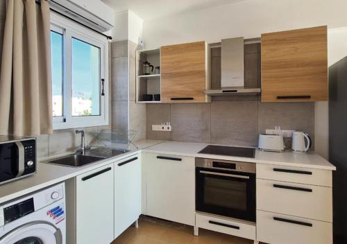 Apartamento Phaedrus Living: Seaview Luxury Flat Paphinia 204