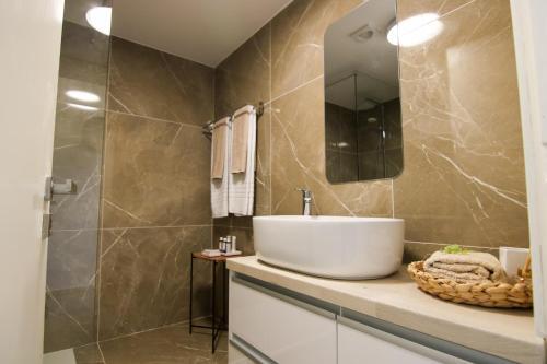 Apartamento Phaedrus Living: Seaside Luxury Flat Limnaria 152