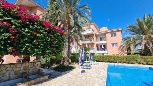 Central 2 Bedroom Apartment In Kato Paphos