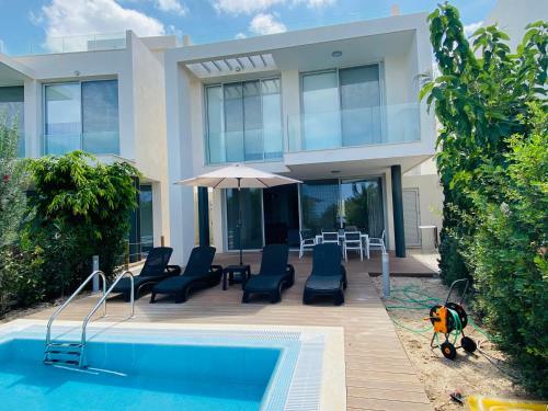 Adonis Beach Villa