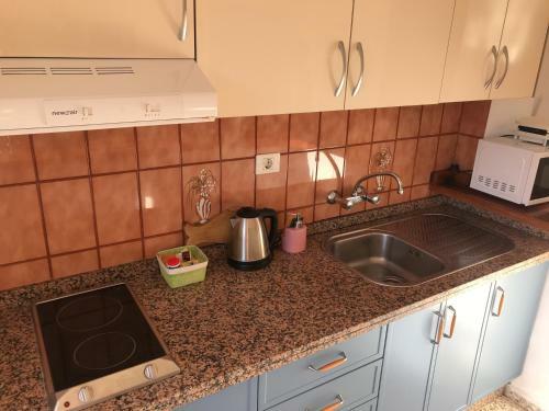 Apartamento Vista Al Mar Y Monta�a