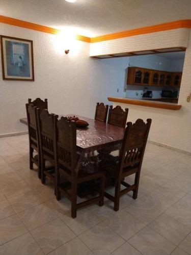 Hermosa Casa En Cuernavaca: Jard�n Del Lago