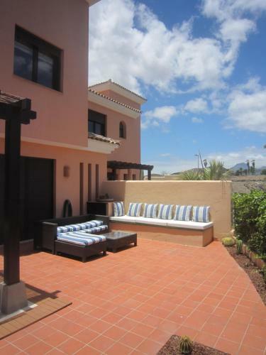 Marvelous Villa Tenerife Sur Golf Del Sur-amarilla Golf