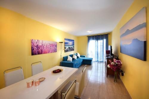 Cosy Modern Apartment At South Tenerife