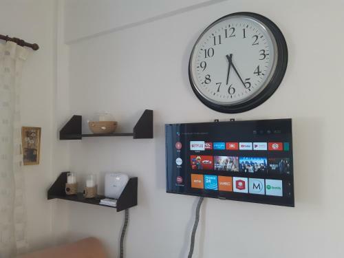 House Near The Beach (Militsa & Aggeliki)