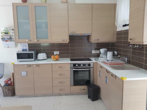 House Near The Beach (Militsa & Aggeliki)