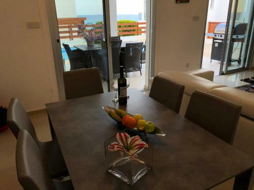 Marina View Villa 11