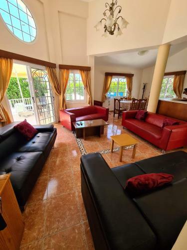 Iliada Villa House Coral Bay