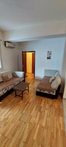 Apartman Dora