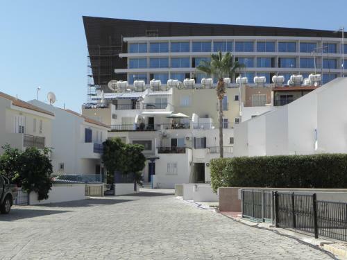 Latchi Marina D2 House