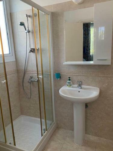 Seafront 3 Bedroom Villa Medea With Private Pool And Garden.