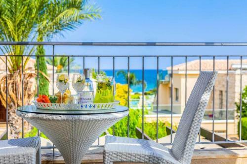 Villa Veronica - 3 Bedroom Beach Villa With Private Swimming Pool