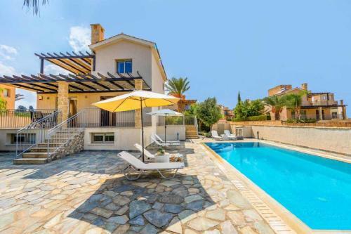 Villa Veronica - 3 Bedroom Beach Villa With Private Swimming Pool