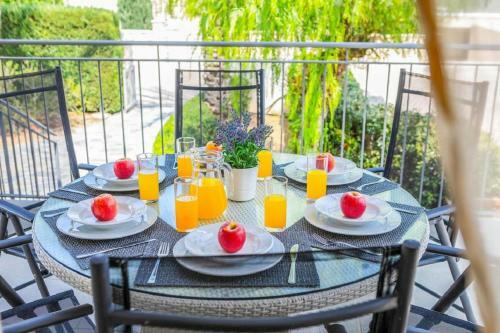 Villa Veronica - 3 Bedroom Beach Villa With Private Swimming Pool