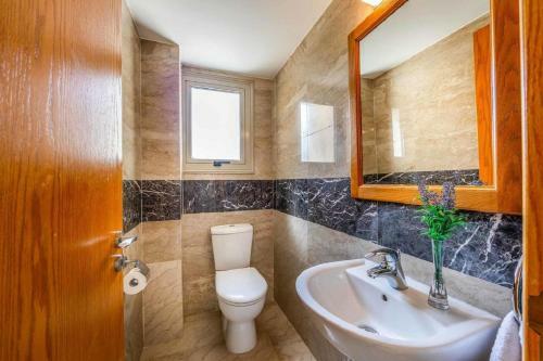 Villa Veronica - 3 Bedroom Beach Villa With Private Swimming Pool