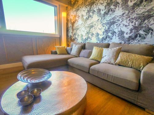 La Madame On La Concha Beach, Seaview Apartment