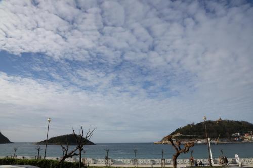 La Madame On La Concha Beach, Seaview Apartment