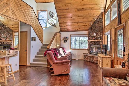 A-frame Cabin With Bbq, Deck And Fenced Backyard!